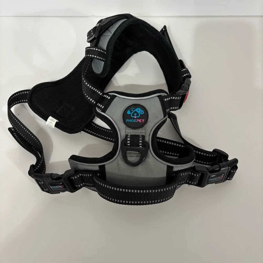 No-Pull Dog Harness - Black and Gray